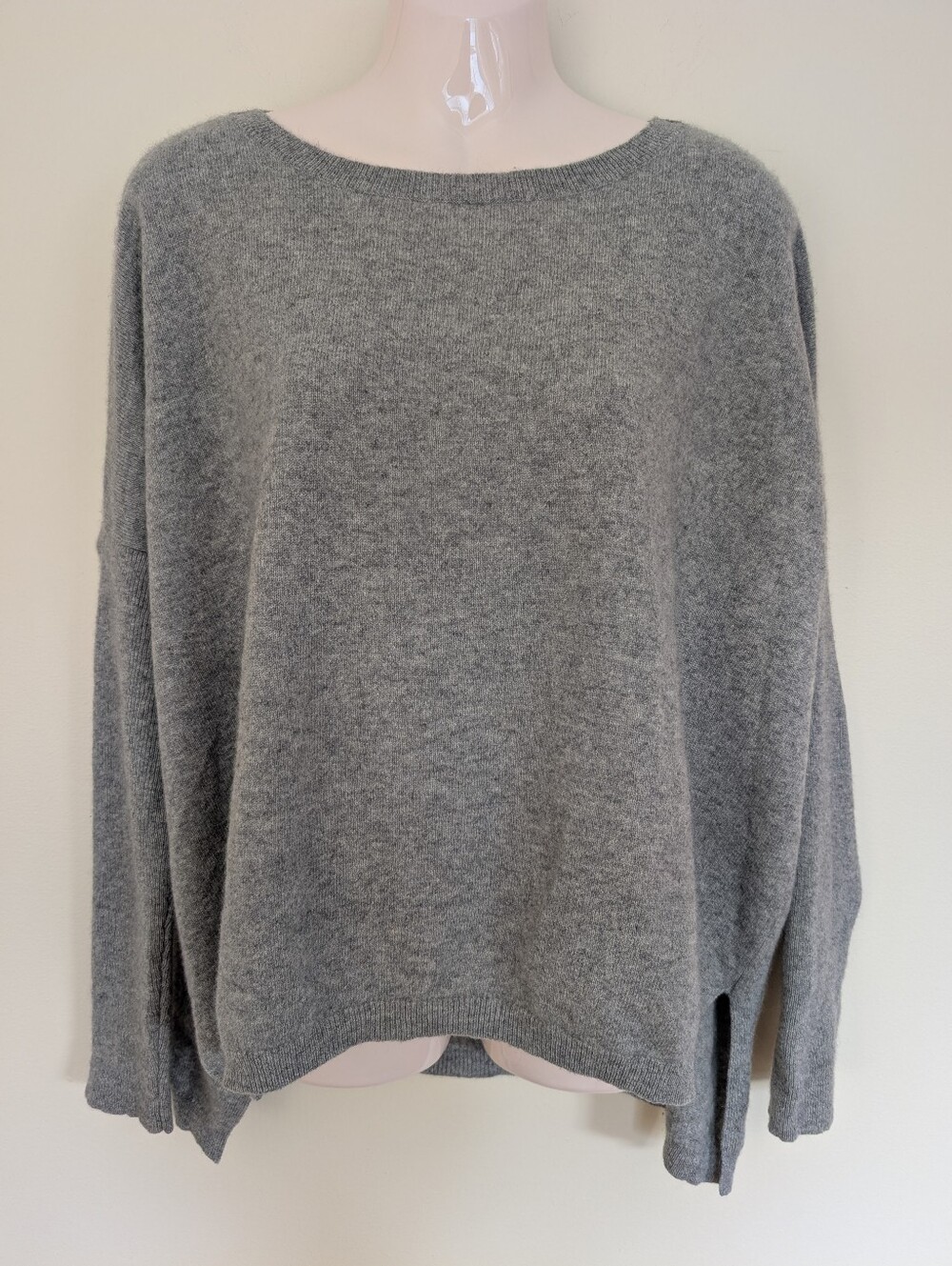 Lord & Taylor Cashmere Gray Women's Cozy Boatneck Sweater Large
